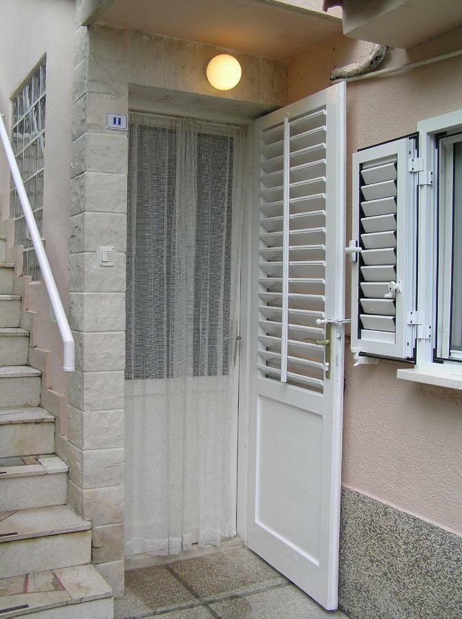 Studio Apartments Fabjanac Trogir Exterior photo